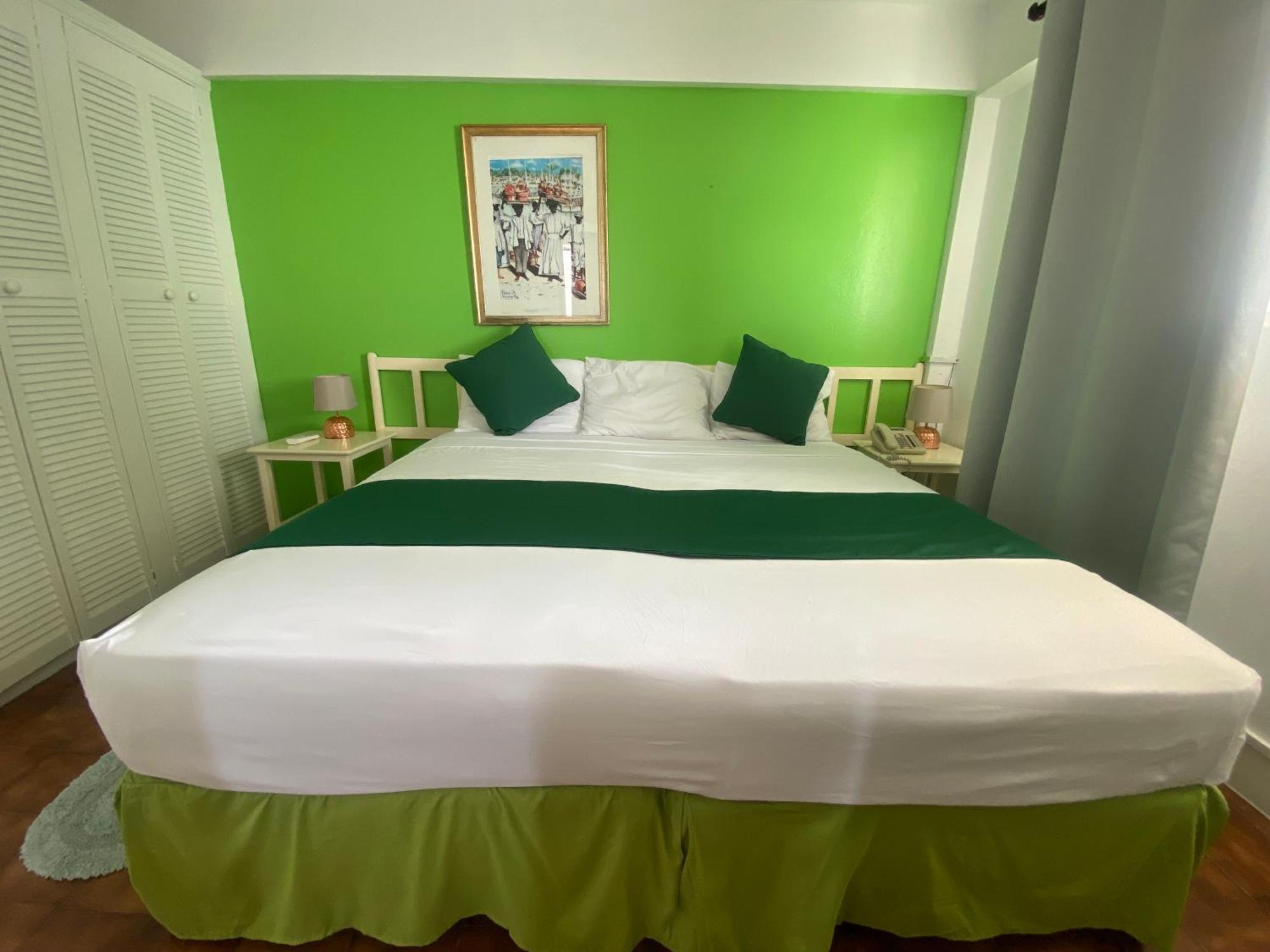 Melrose Beach Apartments Inc Бриджтаун Номер фото